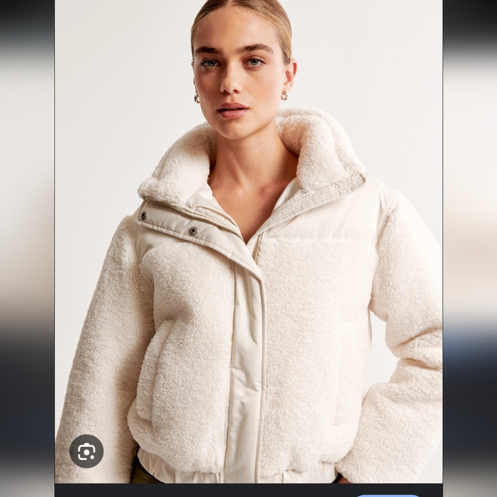 Abercrombie & Fitch Sherpa Mini Ultra Puffer Jacket